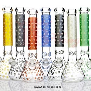 Seven lv bongs beaker bongs are placed together