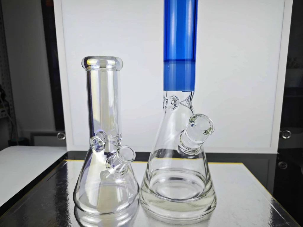 Comparison chart of different thicknesses of glass bongs, e.g. 5mm and 7mm glass thicknesses