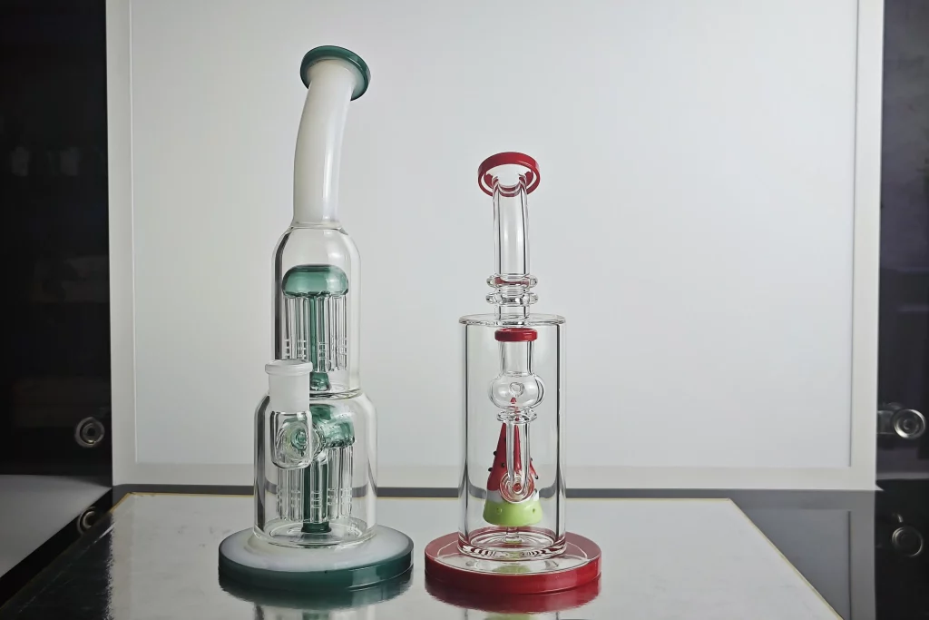 A thick glass bong vs. a thin glass bong